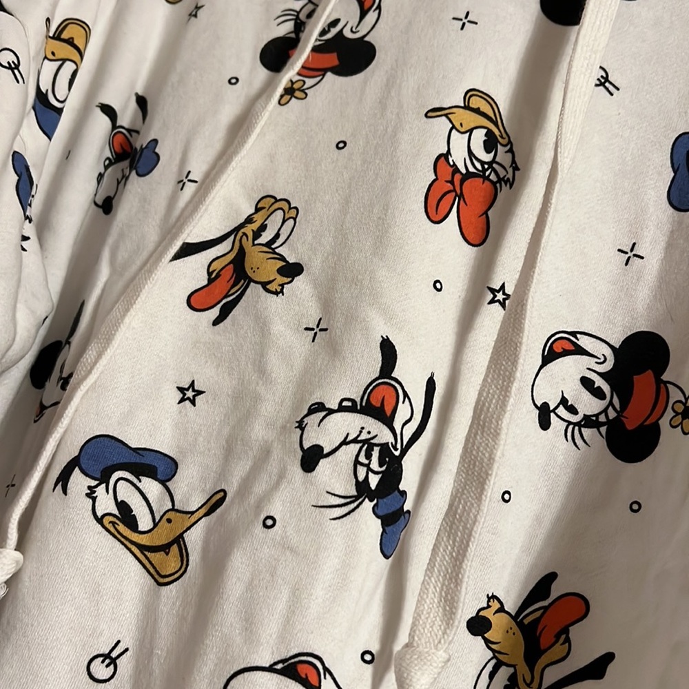 NWOT Disney fleece cream cropped turtleneck-hoodie size:XL - Picture 3 of 5